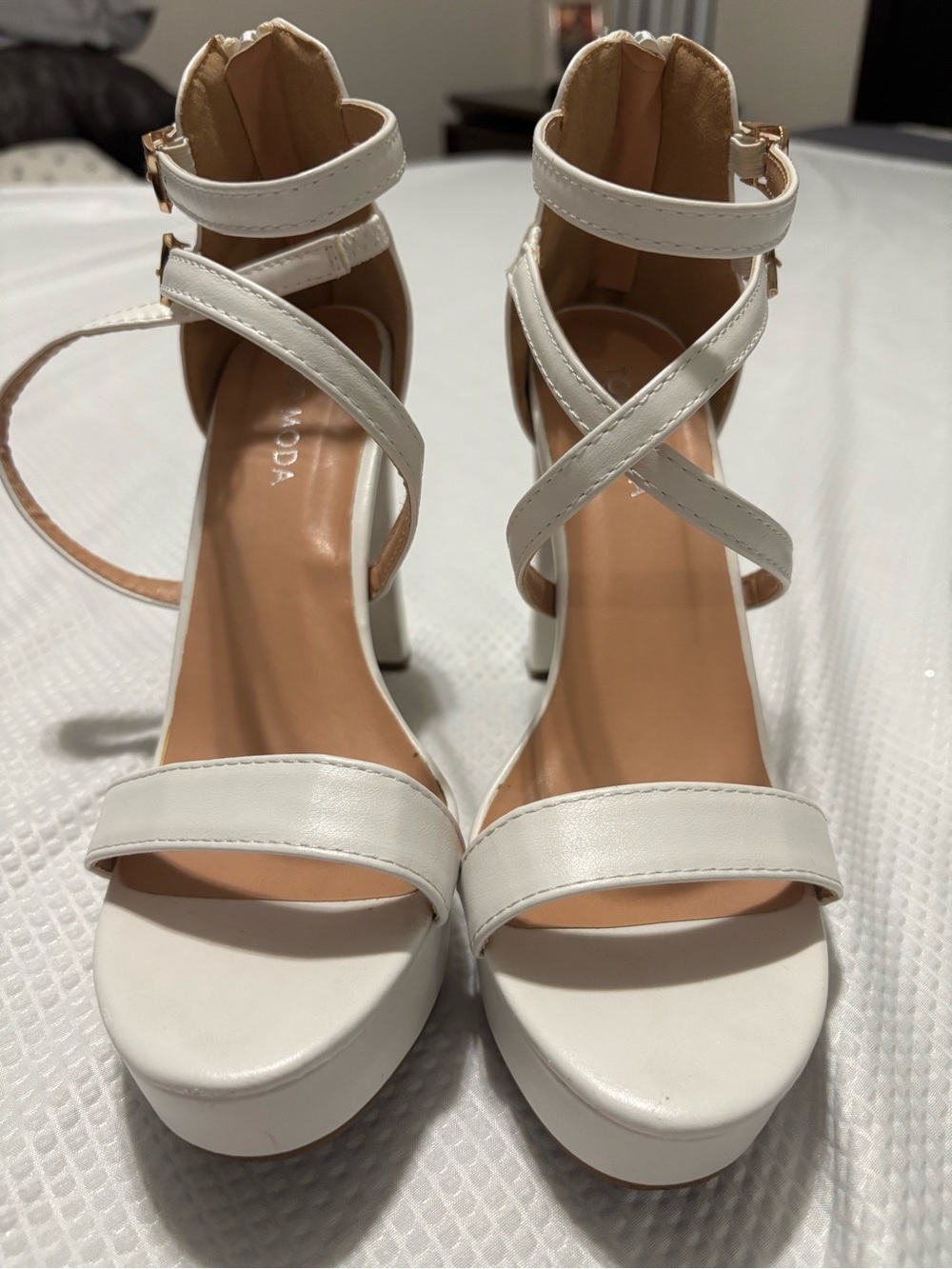 TOP Moda White Strappy Platform Heels with Gold Buckles - Picture 3 of 11